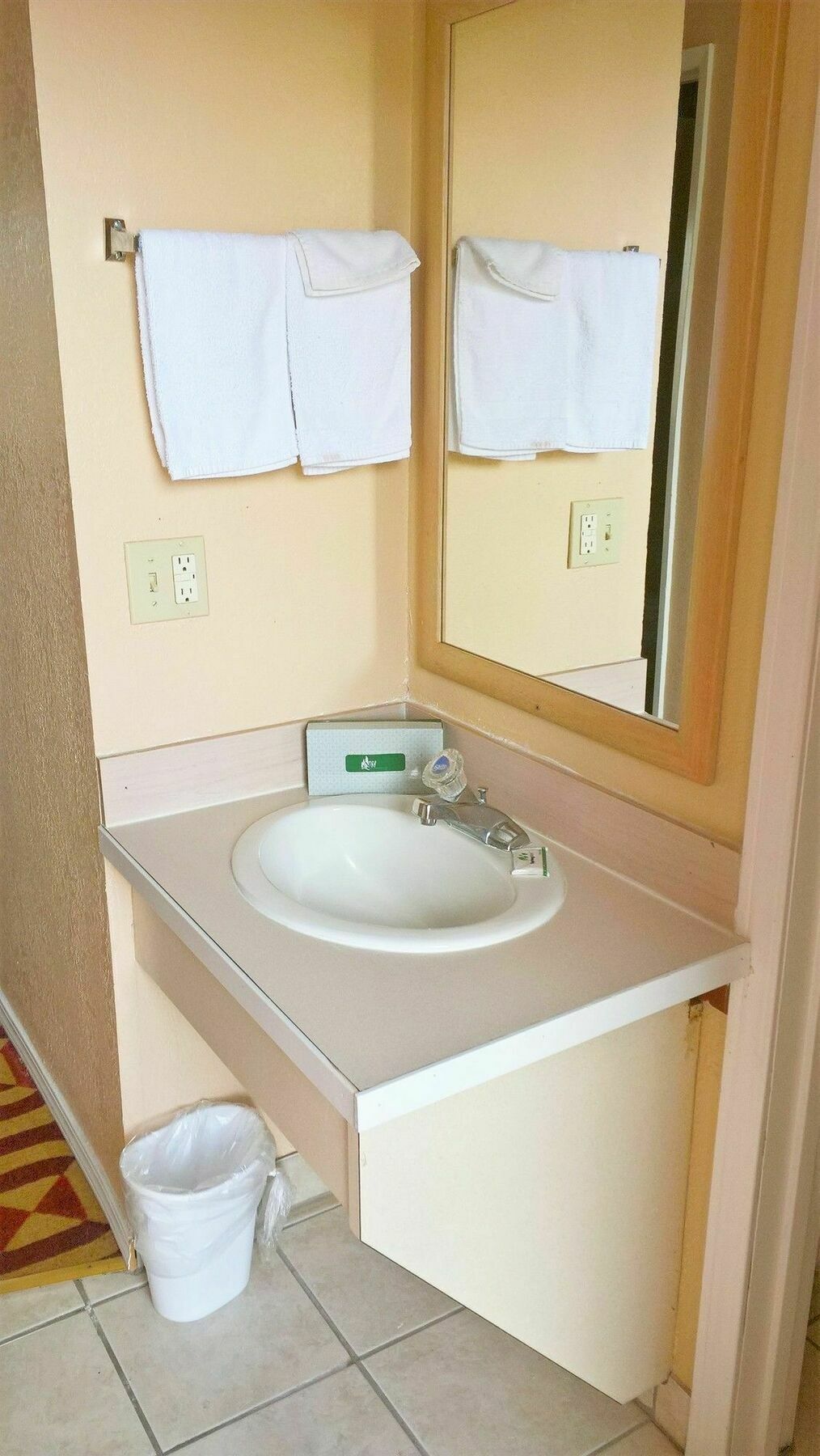 Portland Value Inn And Suites Екстериор снимка